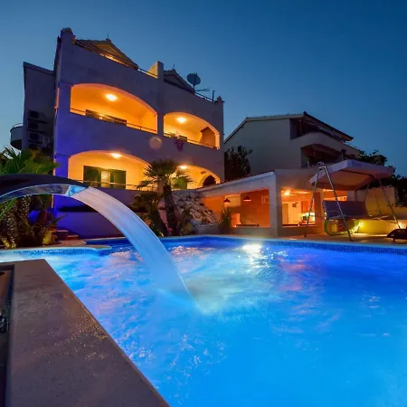 Apartman Andjelka-6 By Interhome Trogir